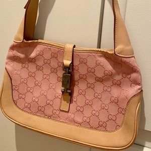 Gucci small pink purse
